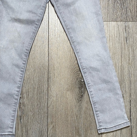The Children’s Place Gray Denim Super Skinny Jeans Girl Size 6 - Picture 12 of 13